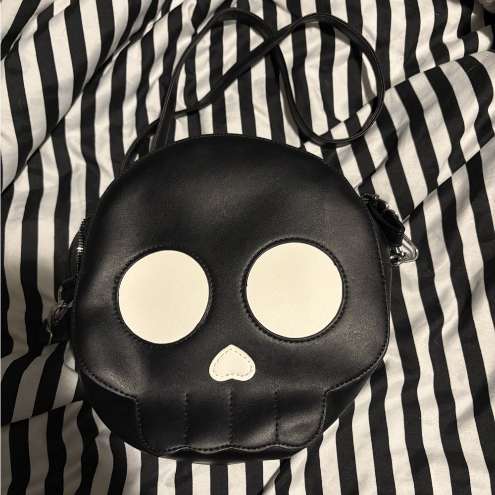 Black Skull Crossbody Bag